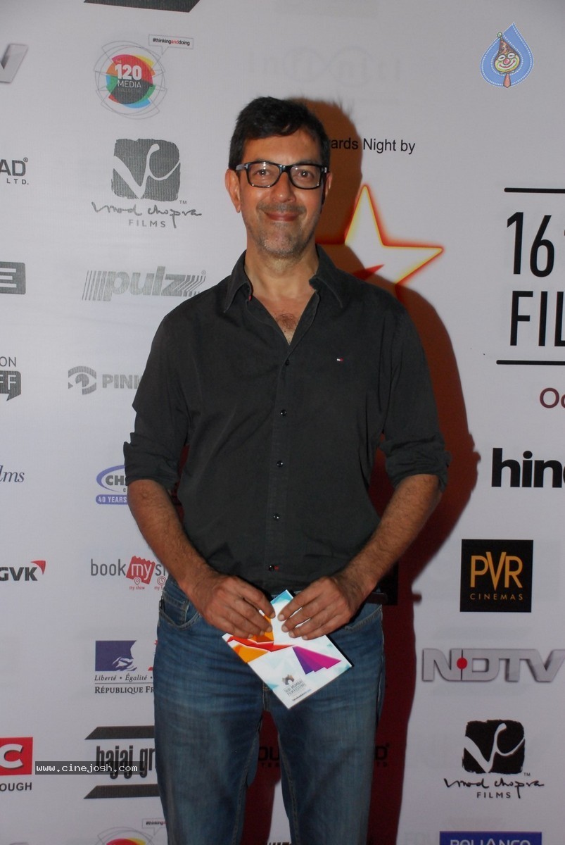 Celebs at 16th MFF Closing Ceremony Photos - 21 / 94 photos