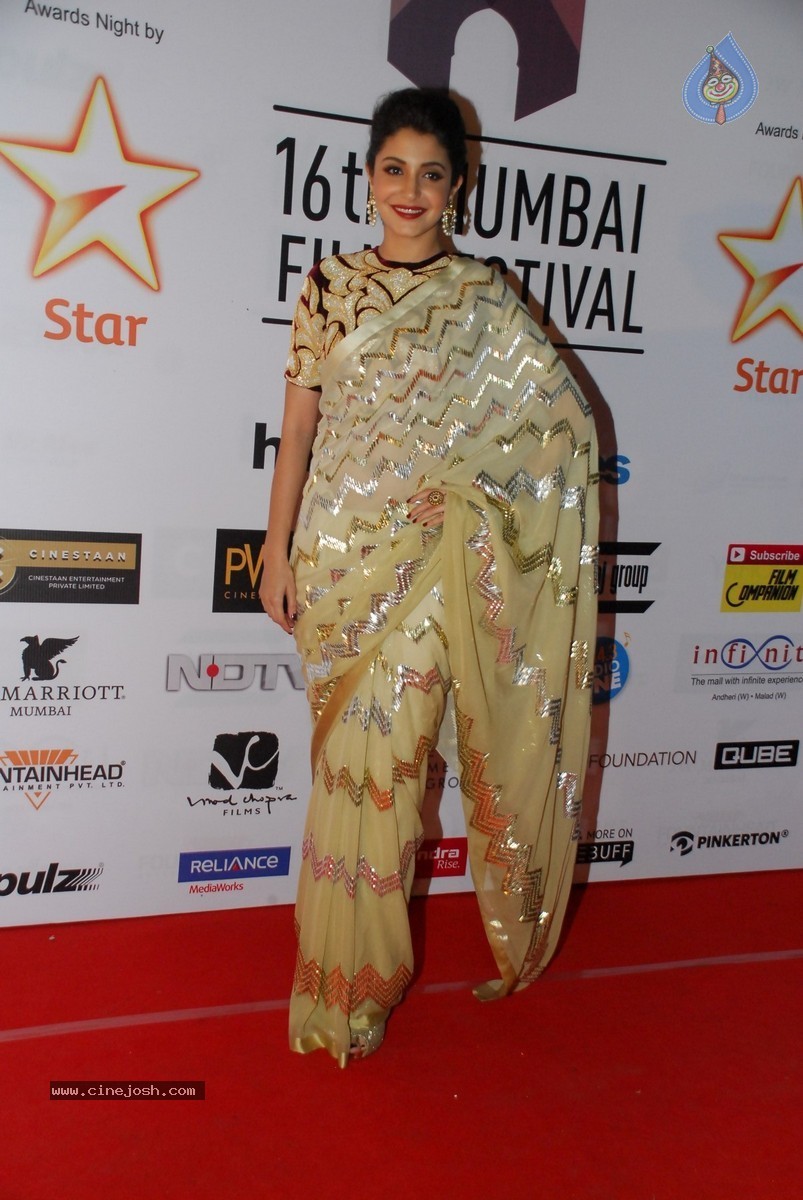 Celebs at 16th MFF Closing Ceremony Photos - 22 / 94 photos