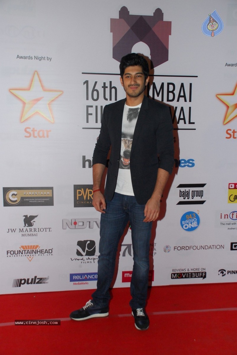 Celebs at 16th MFF Closing Ceremony Photos - 52 / 94 photos