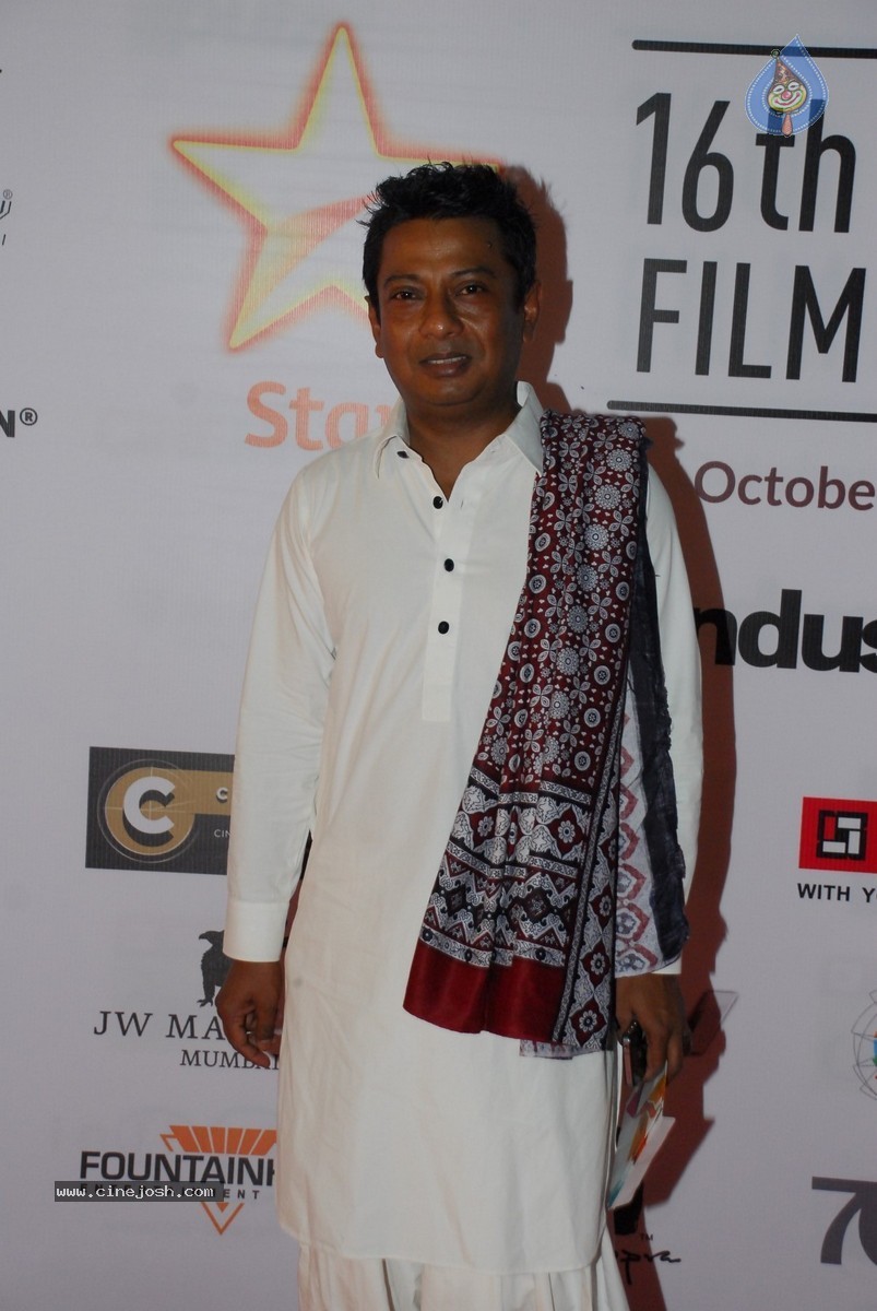 Celebs at 16th MFF Closing Ceremony Photos - 89 / 94 photos