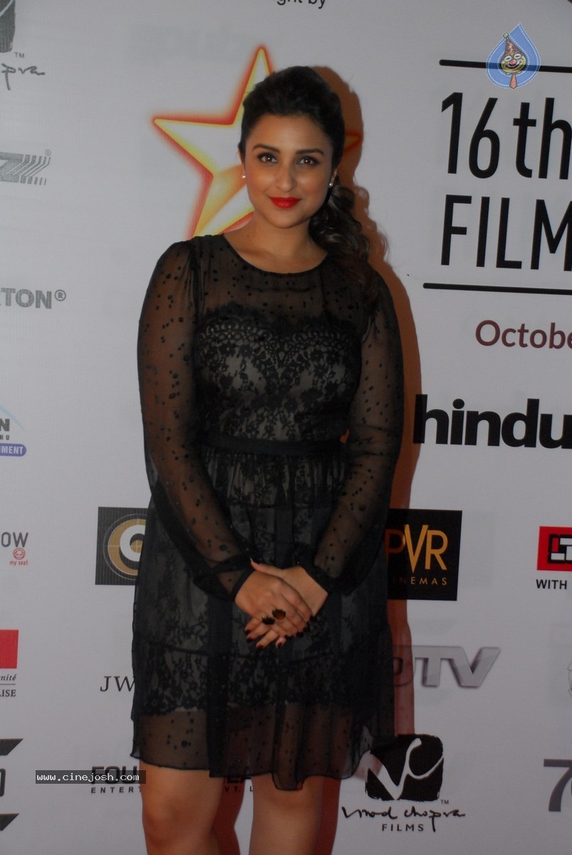 Celebs at 16th MFF Closing Ceremony Photos - 91 / 94 photos