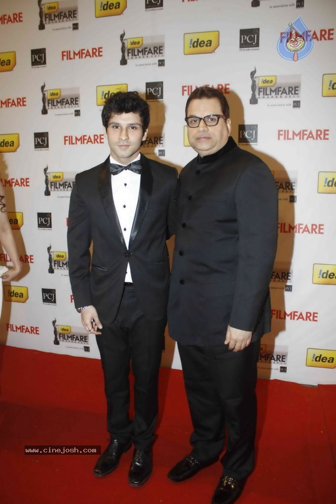 Celebs at 57th Idea Filmfare Awards 2011 - 129 / 137 photos