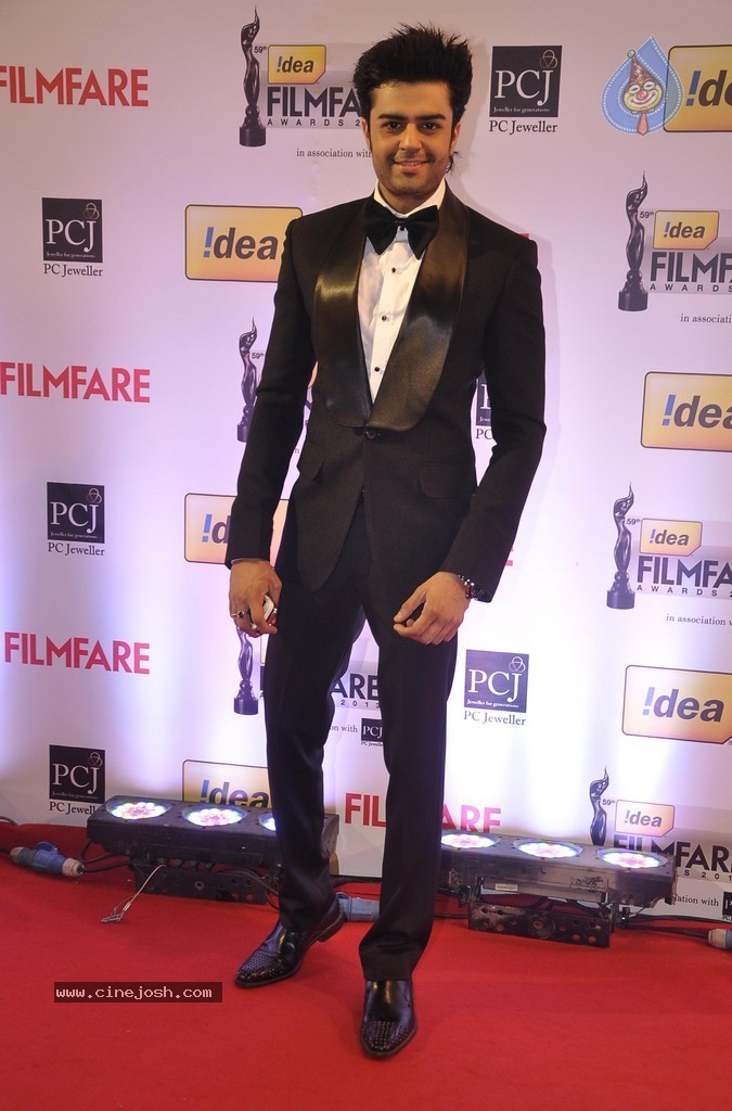 Celebs at 59th IDEA Filmfare Awards Red Carpet - 64 / 90 photos