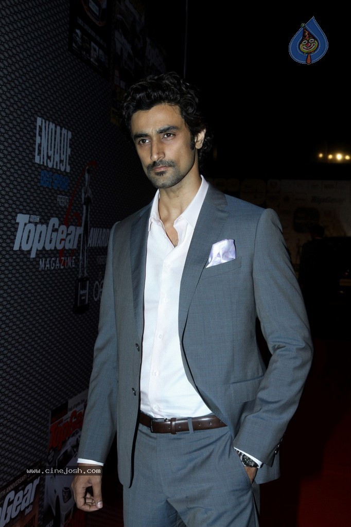 Celebs at 6th Top Gear Awards - 3 / 33 photos