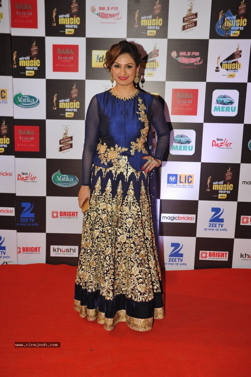 Celebs at 7th Mirchi Music Awards - 9 / 64 photos