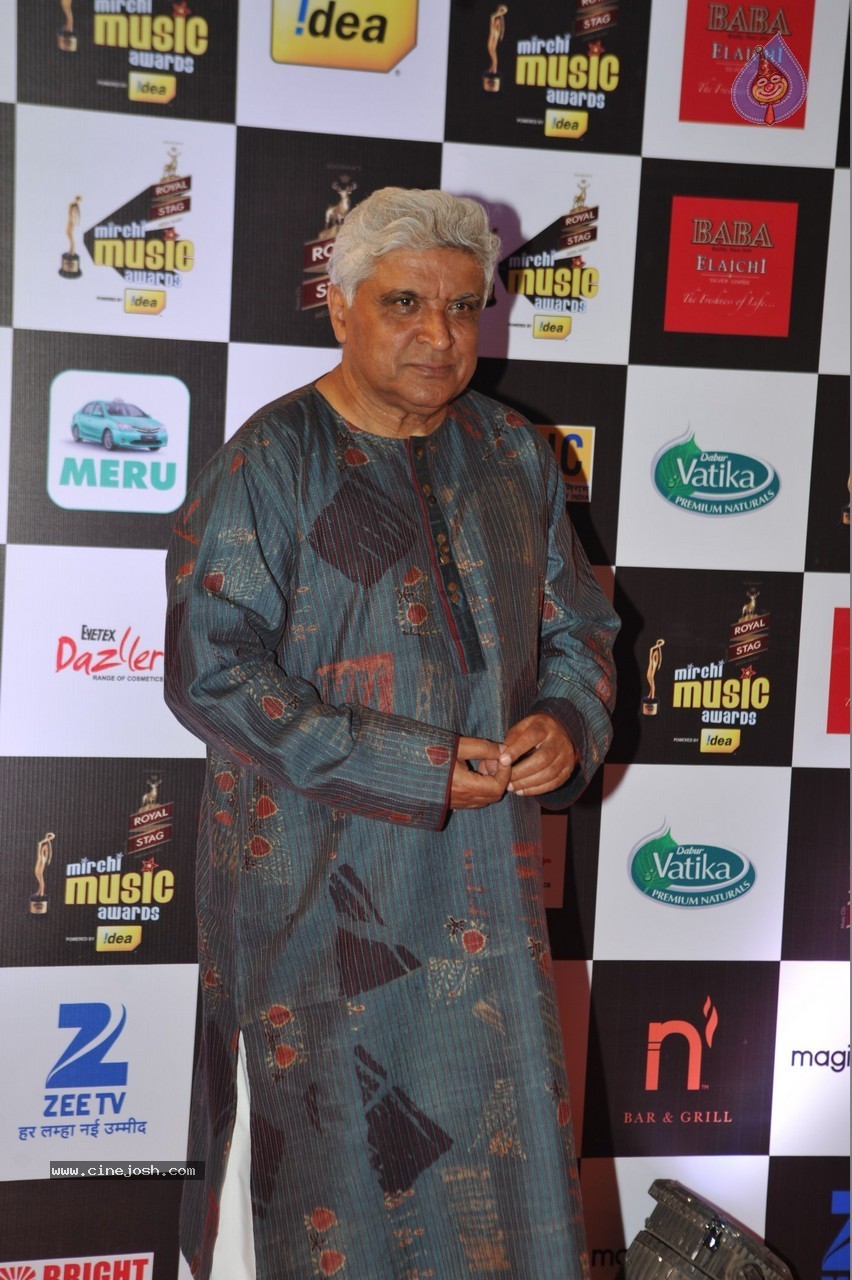 Celebs at 7th Mirchi Music Awards - 14 / 64 photos