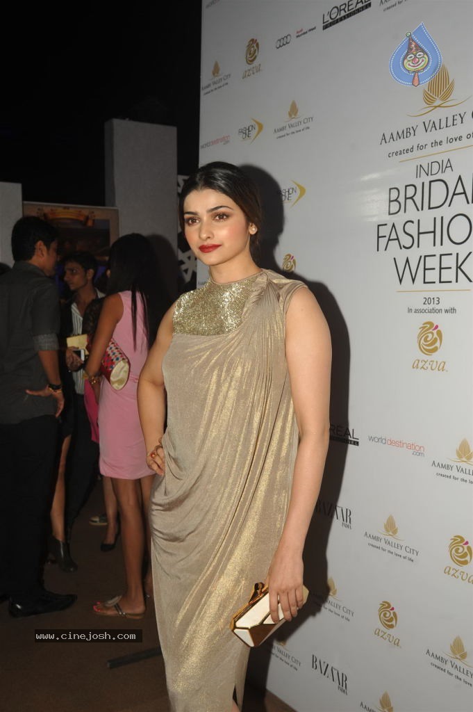 Celebs at Aamby Valley India Bridal Fashion Week - 33 / 78 photos