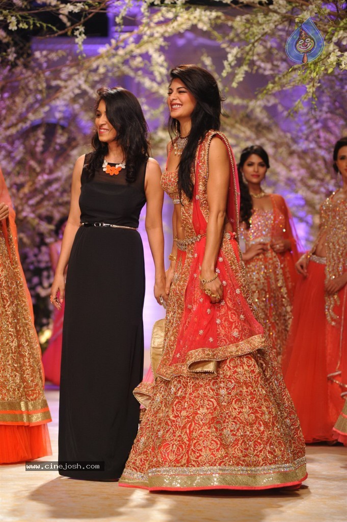 Celebs at Aamby Valley India Bridal Fashion Week - 40 / 96 photos