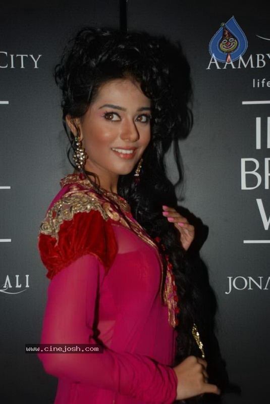 Celebs at Aamby Valley India Bridal Week day 5 - 4 / 133 photos