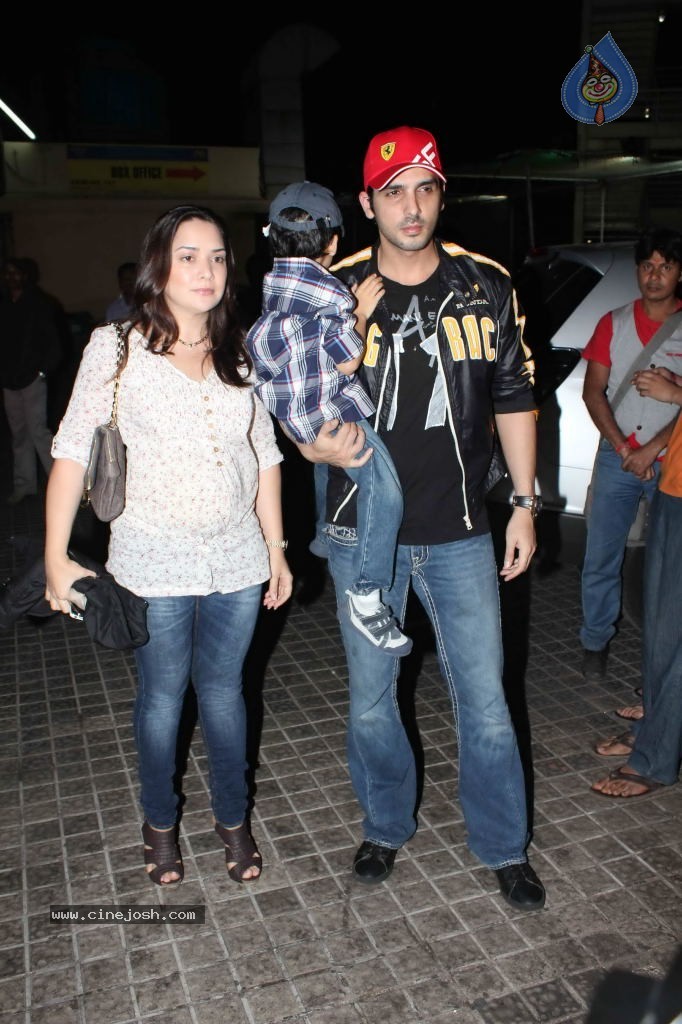 Celebs at Agneepath Movie Special Show - 16 / 45 photos