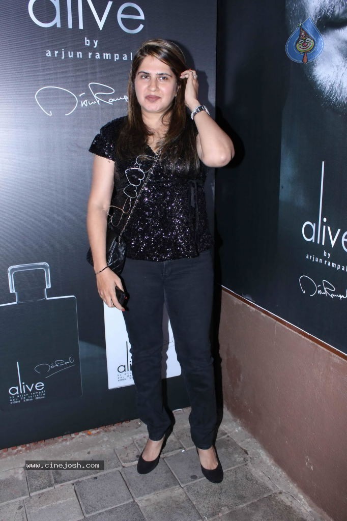 Celebs at Alive Perfume PM and Party - 10 / 138 photos