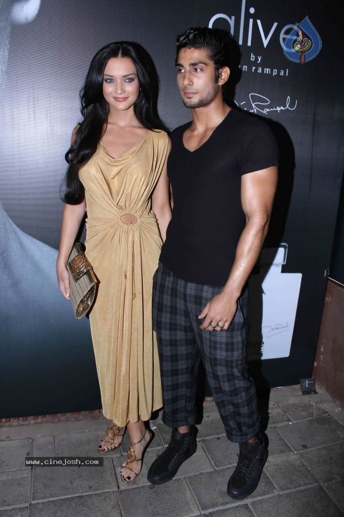 Celebs at Alive Perfume PM and Party - 38 / 138 photos