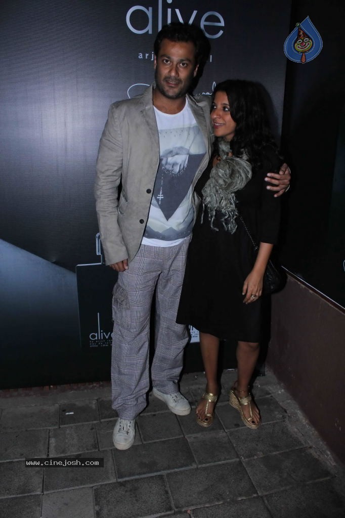Celebs at Alive Perfume PM and Party - 45 / 138 photos