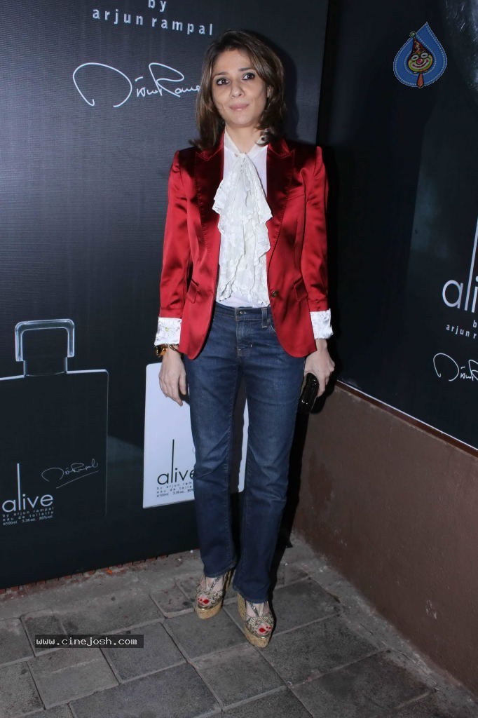 Celebs at Alive Perfume PM and Party - 80 / 138 photos