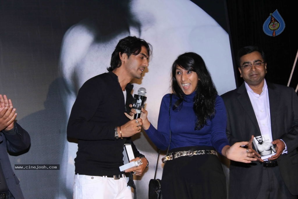 Celebs at Alive Perfume PM and Party - 83 / 138 photos