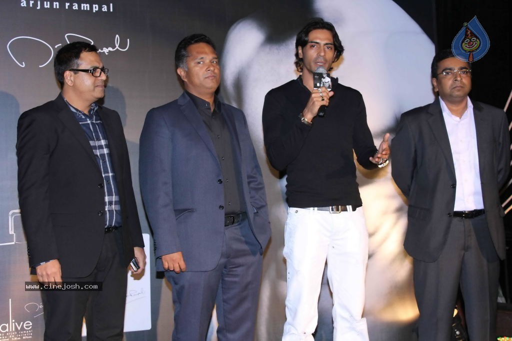 Celebs at Alive Perfume PM and Party - 92 / 138 photos