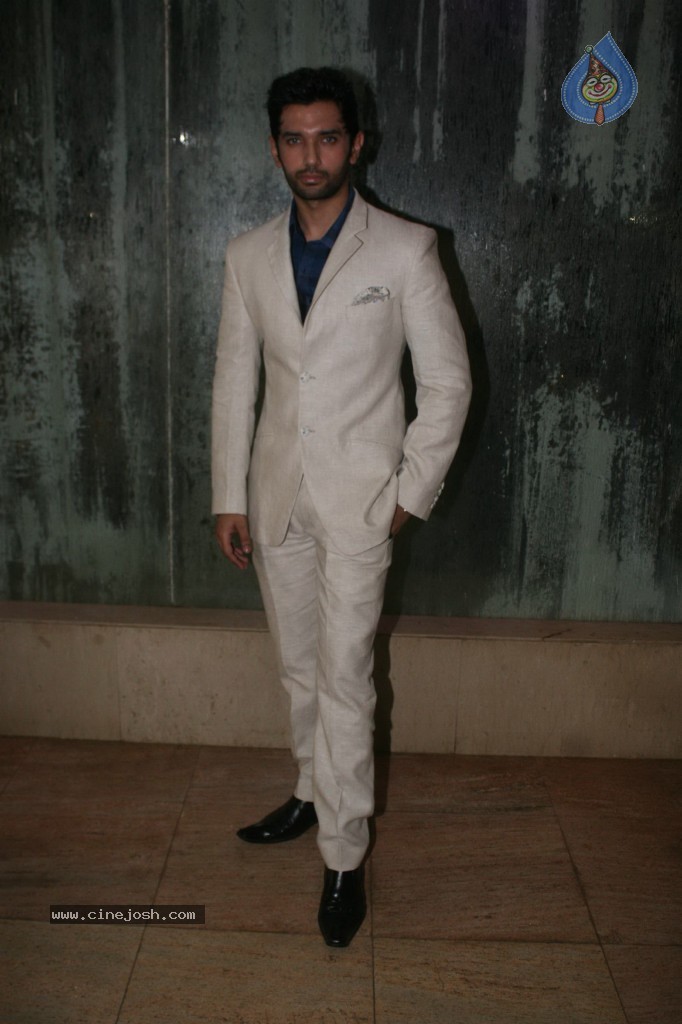 Celebs at All India Achiever Awards - 37 / 61 photos