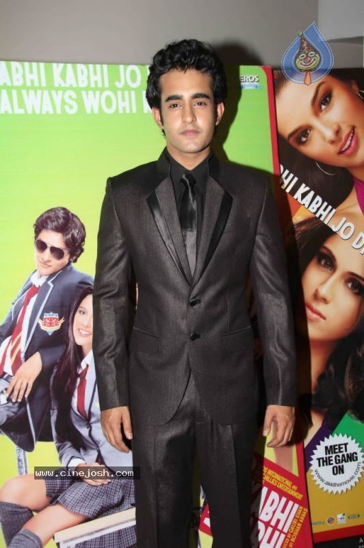 Celebs at Always Kabhi Kabhi Movie Premiere - 6 / 41 photos