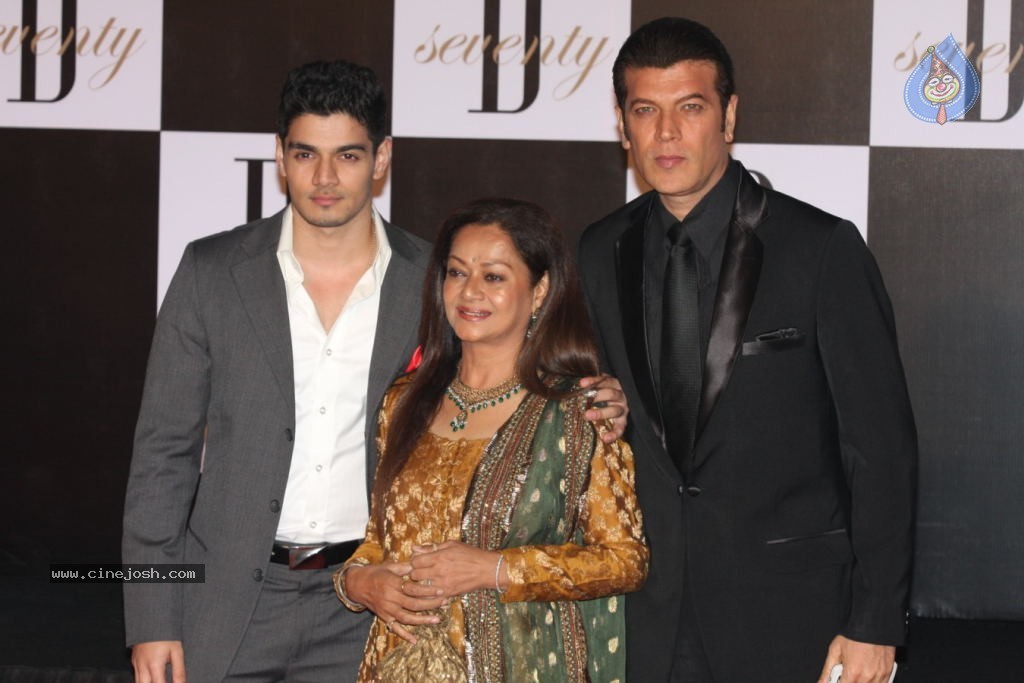 Celebs at Amitabh Bachchan 70th Bday Celebrations - 51 / 184 photos