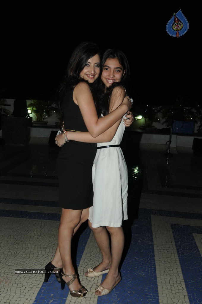 Celebs at Amy Billimoria Bday Party - 37 / 73 photos