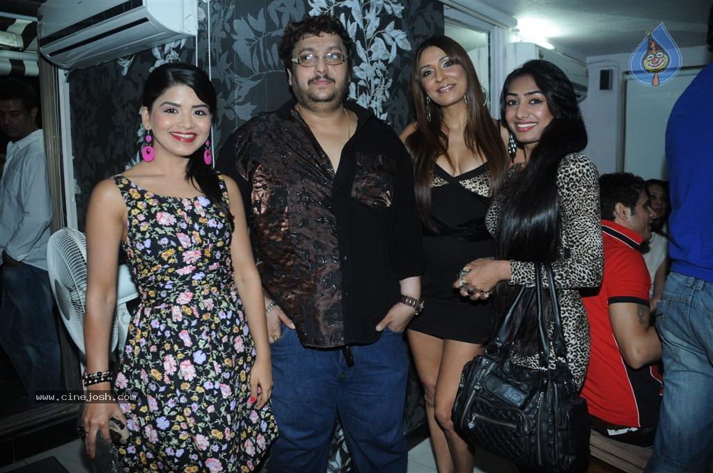 Celebs at Anil Mishra Party - 7 / 20 photos