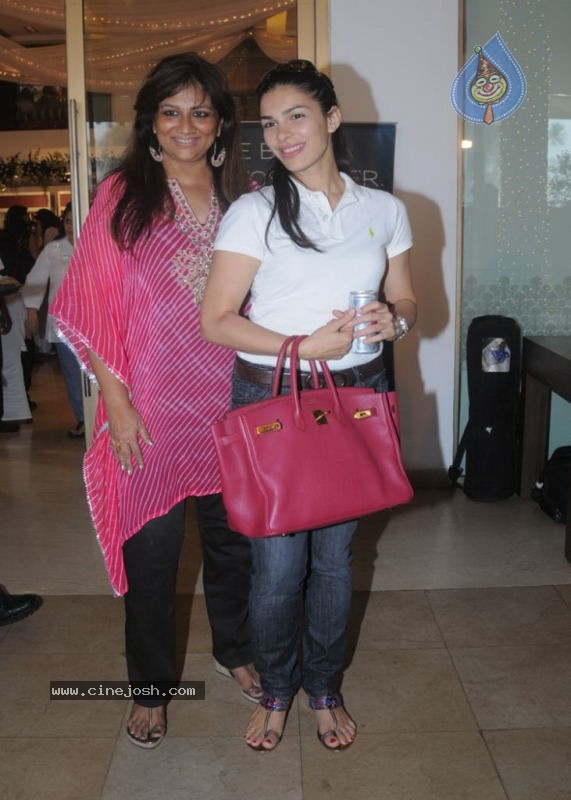 Celebs at Araaish Spring Summer Shopping Bonanza - 49 / 49 photos