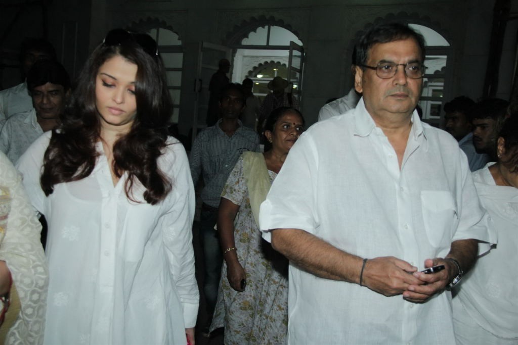 Celebs at Ashok Mehta Condolence Meeting - 11 / 32 photos