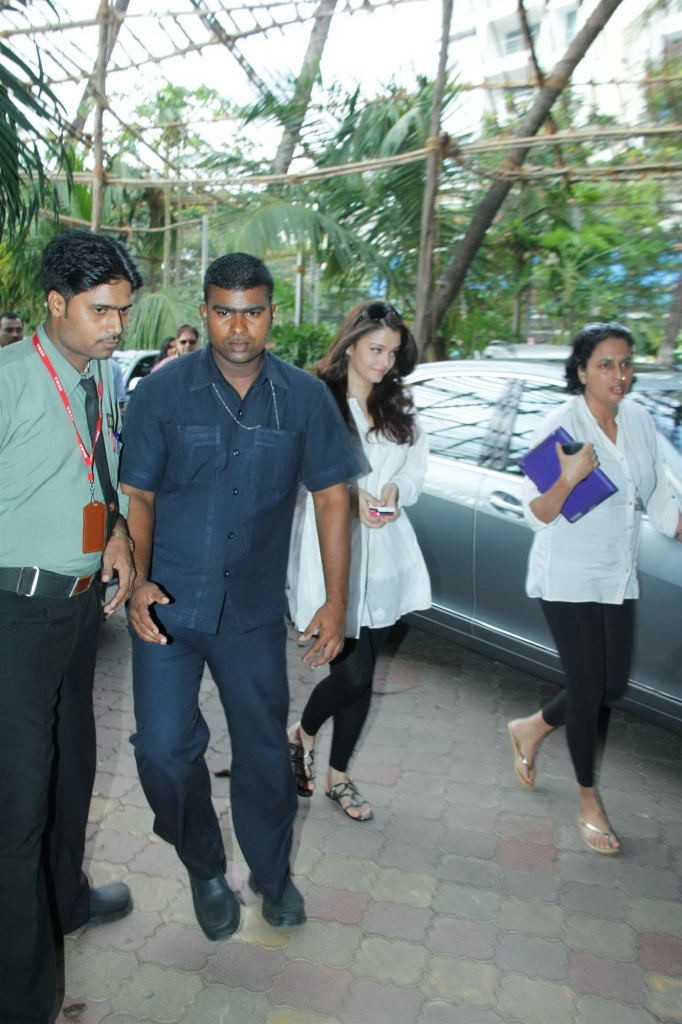 Celebs at Ashok Mehta Condolence Meeting - 17 / 32 photos