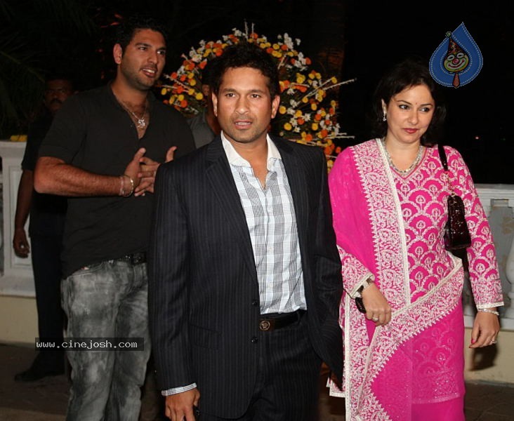 Celebs at Avantika Imran Khan Wedding Reception - 34 / 51 photos