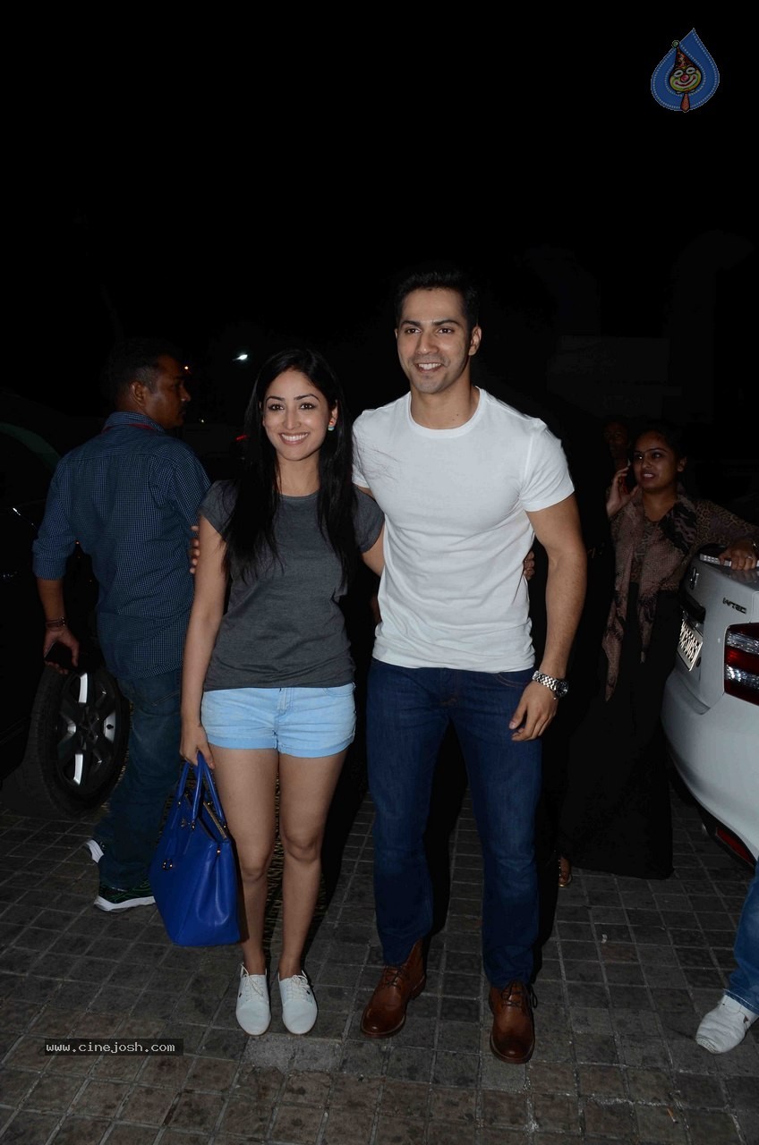 Celebs at Badlapur Special Show - 47 / 79 photos