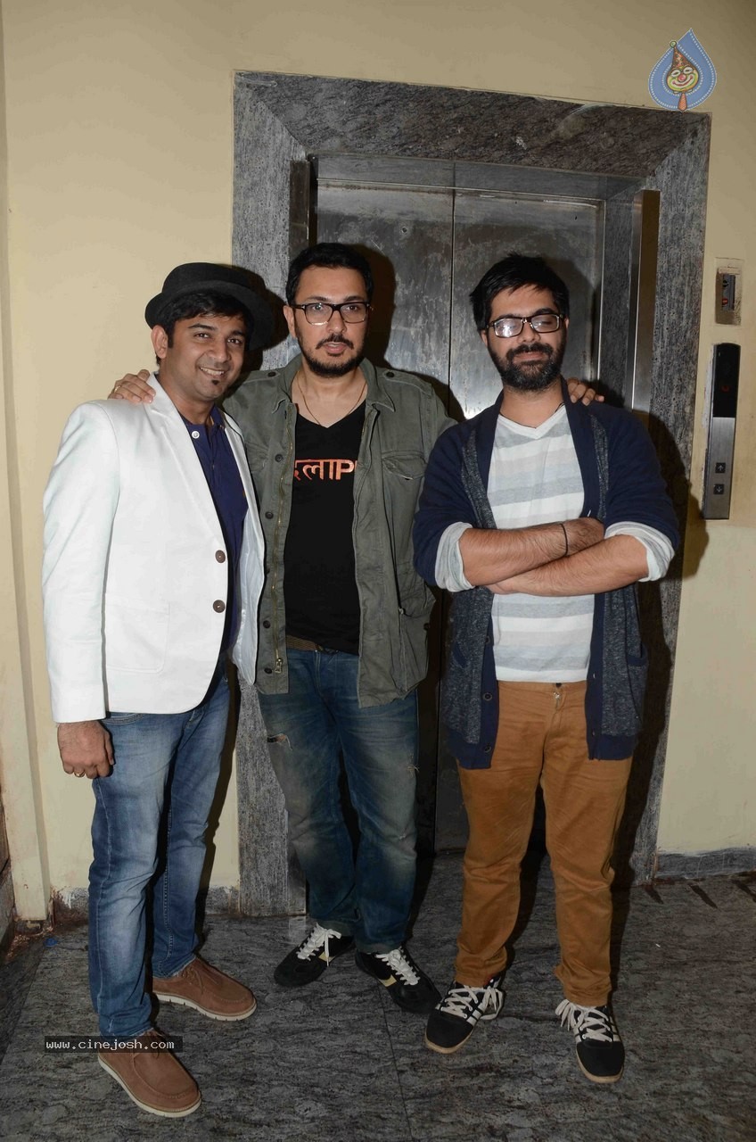 Celebs at Badlapur Special Show - 61 / 79 photos