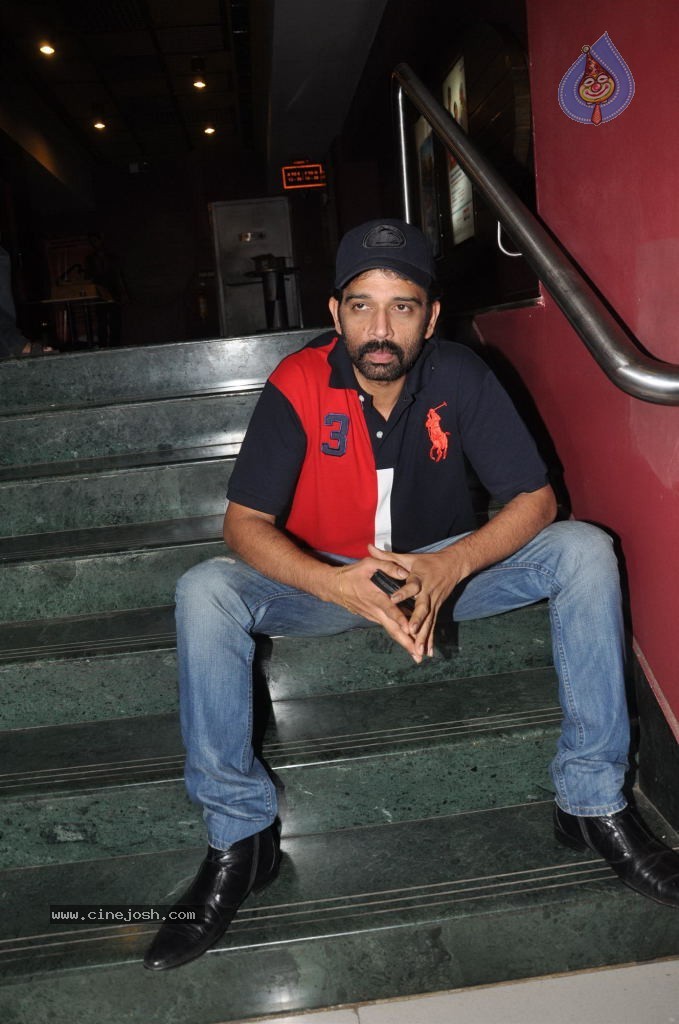 Celebs at Bhoot 3D Premiere Show - 49 / 56 photos