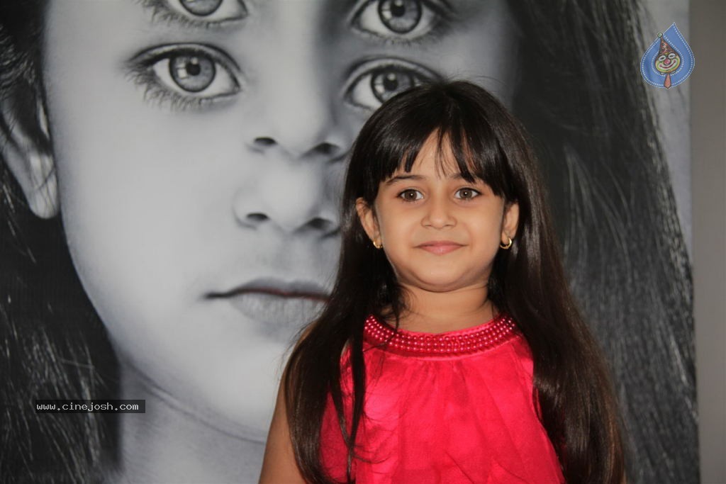 Celebs at Bhoot Returns 3D Preview - 3 / 35 photos