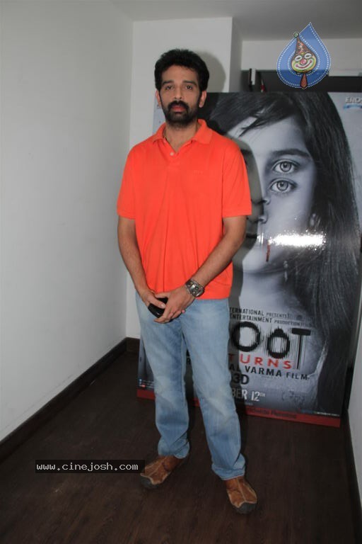 Celebs at Bhoot Returns 3D Preview - 15 / 35 photos