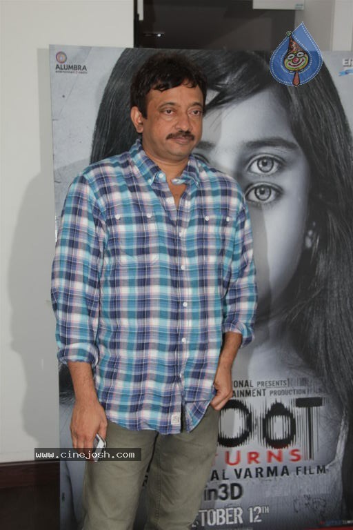 Celebs at Bhoot Returns 3D Preview - 28 / 35 photos