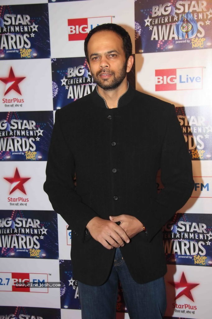 Celebs at BIG STAR Entertainment Awards 2011 - 76 / 114 photos