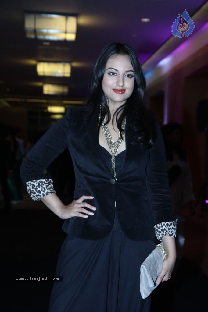 Celebs at Blackberry Porsche Design P9981 Launch - 79 / 84 photos