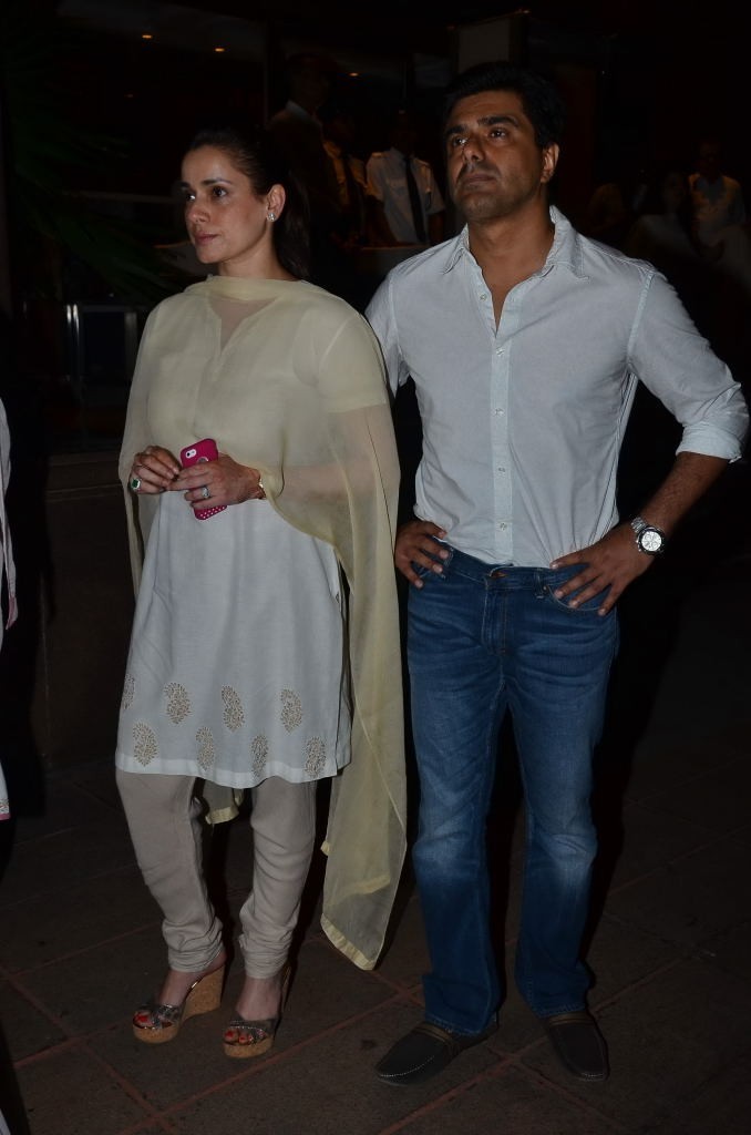 Bolly Celebs at Bobby Chawla Condolence Meet - 93 / 185 photos