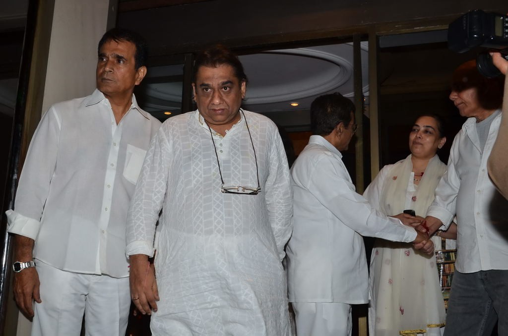 Bolly Celebs at Bobby Chawla Condolence Meet - 112 / 185 photos
