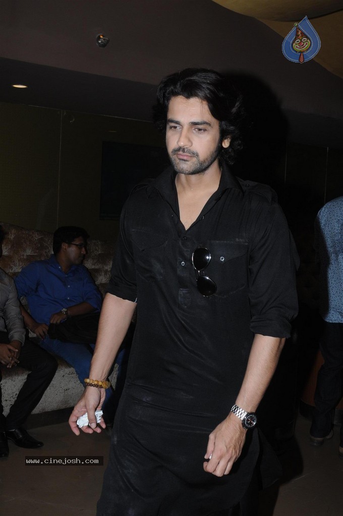 Celebs at Bobby Jasoos Trailer Launch - 57 / 102 photos