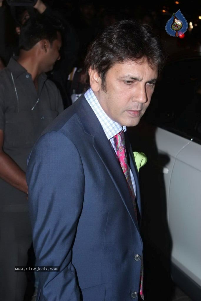 Celebs at Bunty Walia Wedding Reception - 19 / 85 photos