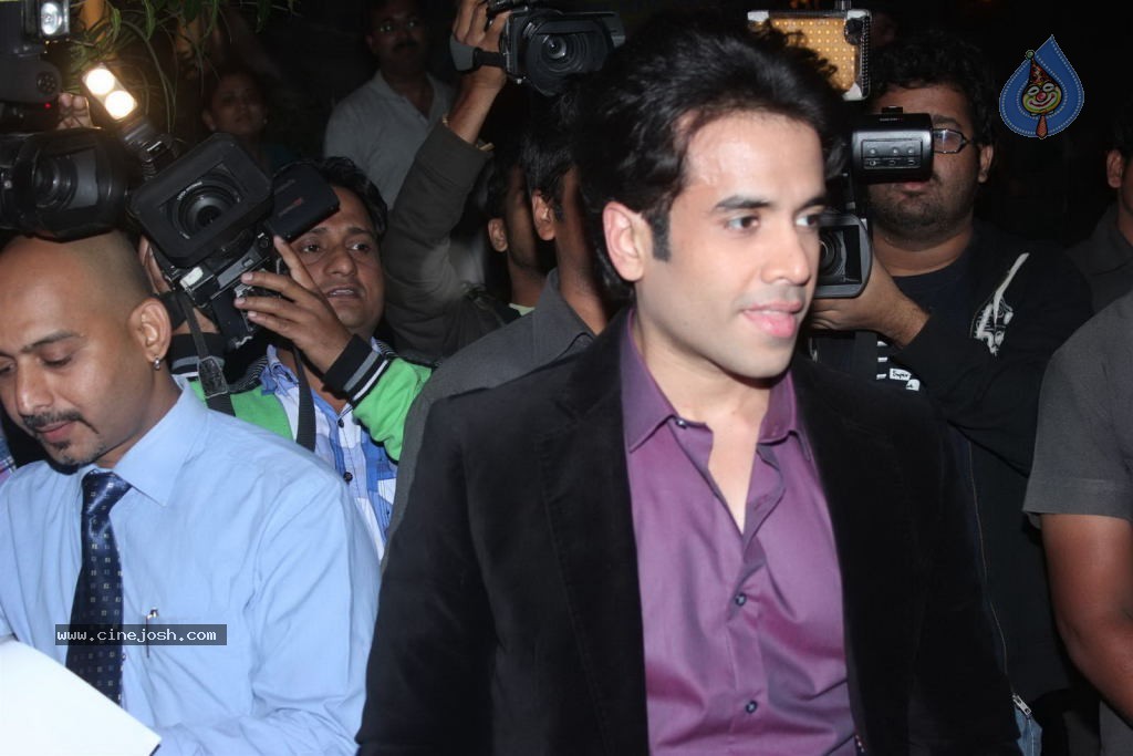 Celebs at Bunty Walia Wedding Reception - 53 / 85 photos