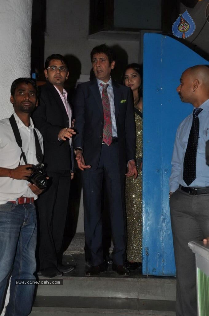 Celebs at Bunty Walia Wedding Reception - 71 / 85 photos