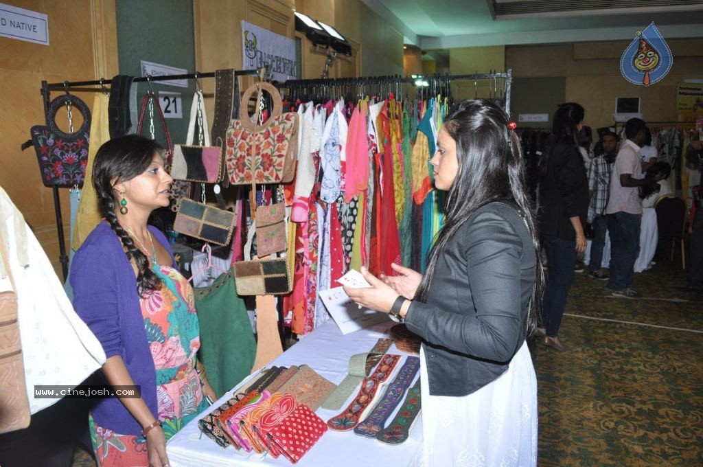 Celebs at Canvas Shopping Bazaar - 14 / 36 photos