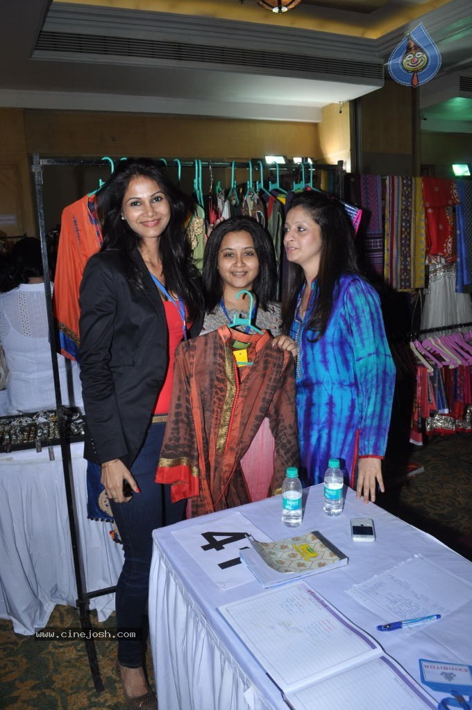Celebs at Canvas Shopping Bazaar - 35 / 36 photos