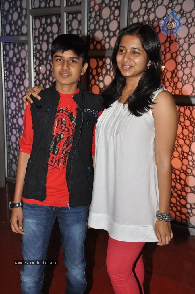 Celebs at Chutki Bajaa Ke Movie Premiere - 24 / 24 photos