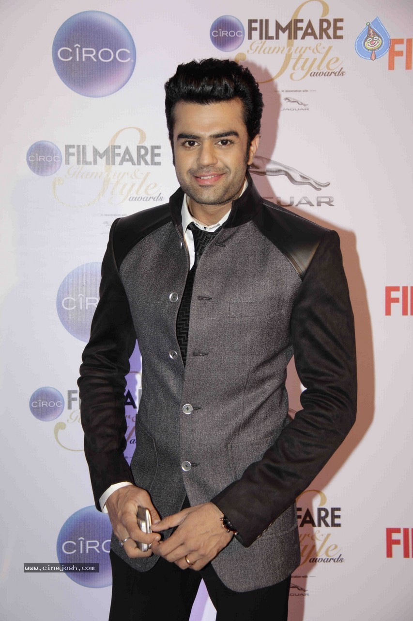 Celebs at Ciroc Filmfare Glamour n Style Awards - 9 / 61 photos