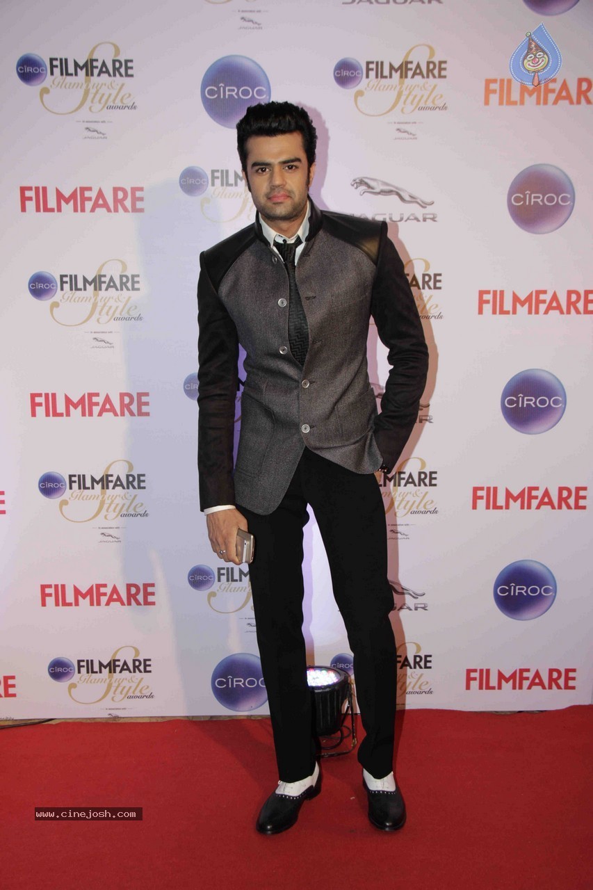 Celebs at Ciroc Filmfare Glamour n Style Awards - 11 / 61 photos