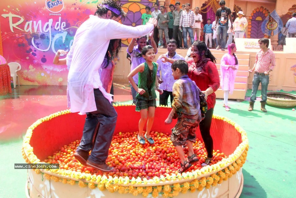Celebs at Colors Holi Party - 13 / 36 photos