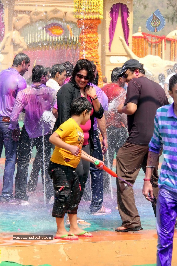 Celebs at Colors Holi Party - 14 / 36 photos